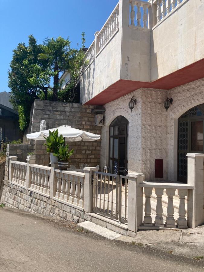 Guest House Vila Eli Херцег-Нови Экстерьер фото