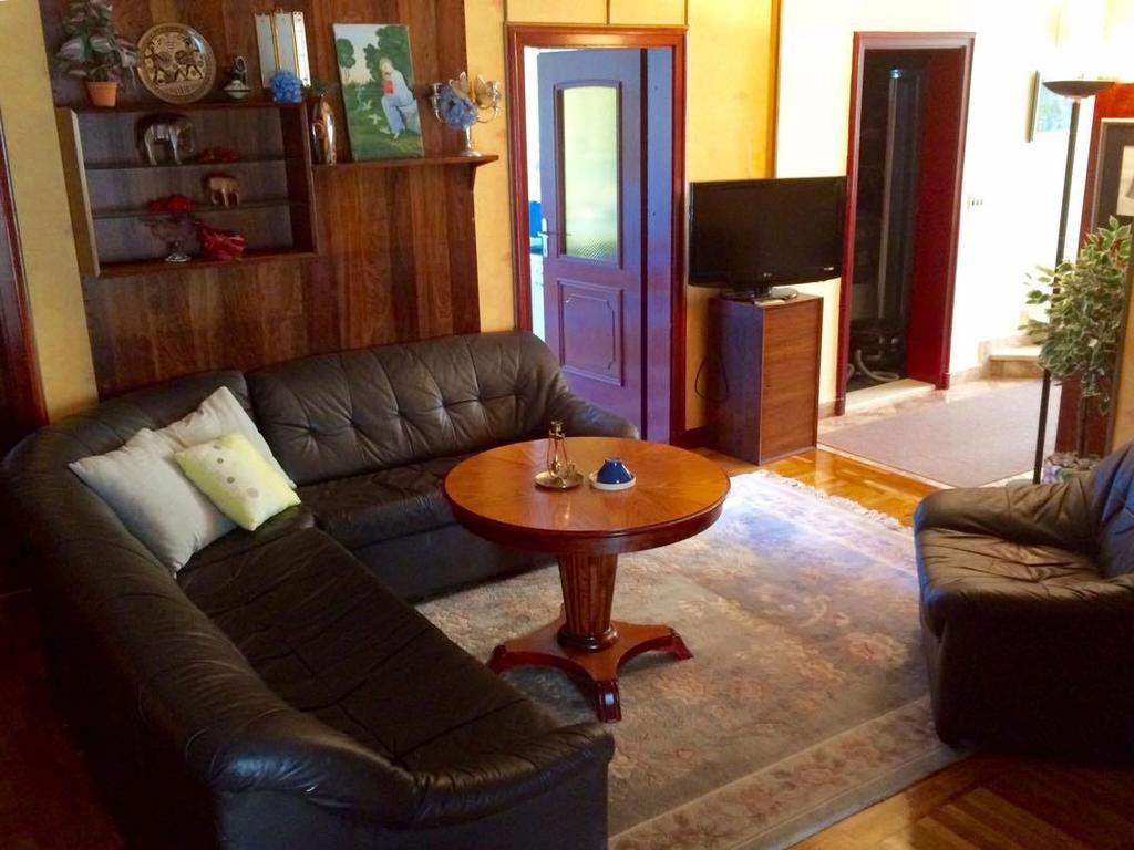 Guest House Vila Eli Херцег-Нови Экстерьер фото