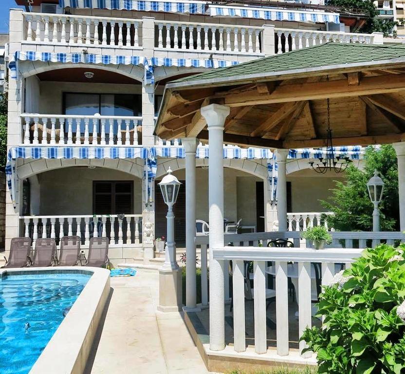 Guest House Vila Eli Херцег-Нови Экстерьер фото